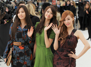  Seohyun, Yoona, and Tiffany
