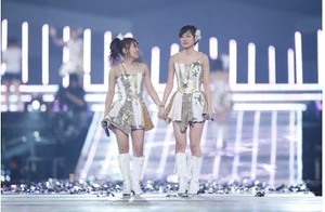  DOCUMENTARY of AKB48 No hoa without rain