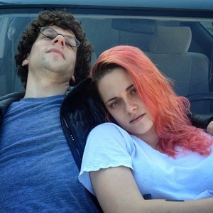  First glimpse of Kristen and Jesse Eisenberg in American Ultra