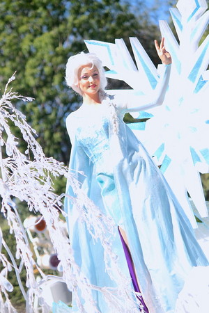 Frozen - Uma Aventura Congelante Pre-Parade
