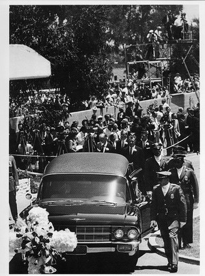  Funeral Services For Marilyn Monroe