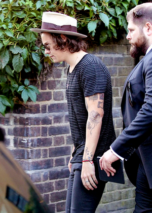  Harry Styles arriving at The Vineyard in London (06.18.14)