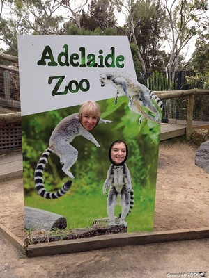  Lorde with her Mom at Adelaide Zoo