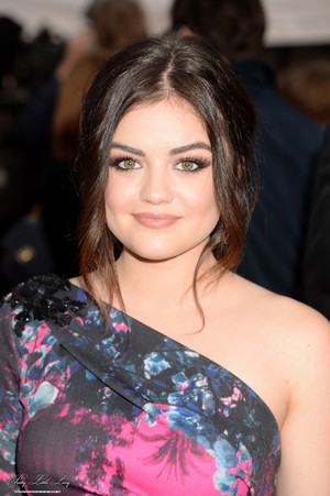  Lucy @ 2014 People's Choice Awards - January 8th