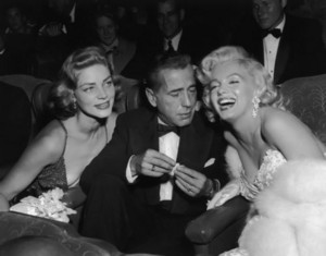  Marilyn and फ्रेंड्स