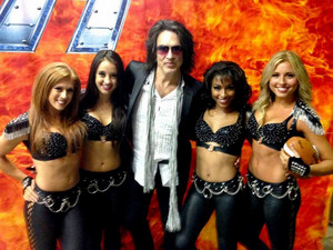 Paul Stanley and the LA KISS dance team
