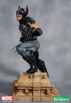 Uncanny X-Force James Howlett / Wolverine Figurine