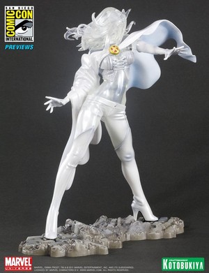  White क्वीन / Emma Frost Diamond Form Figurine