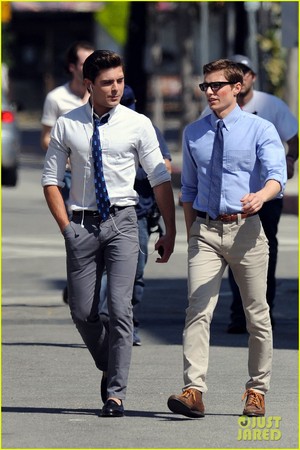  Zac Efron and Dave Franco