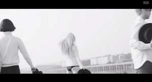  f(x) Red Light música Video Teaser