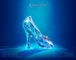  Cinderella (2015) kertas dinding