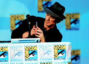  Ian Somerhalder Comic-Con 2014