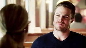  Oliver looking at Felicity