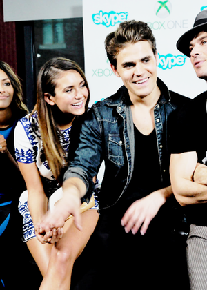  TVD cast at SDCC(July,2014)
