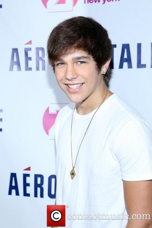  austin mahone and is very cute