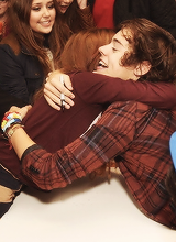  7/∞ reasons to why harry is my favorite. ↳ His hugs