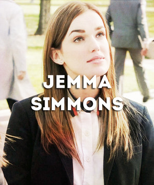  Agents of S.H.I.E.L.D. - Jemma Simmons