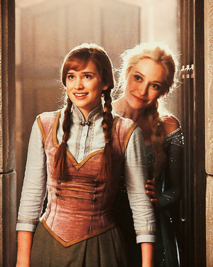  Anna and Elsa in Once Upon a Time