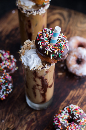  チョコレート Milkshake and Donut