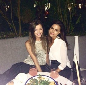  Eleanor and Sophia in NYC
