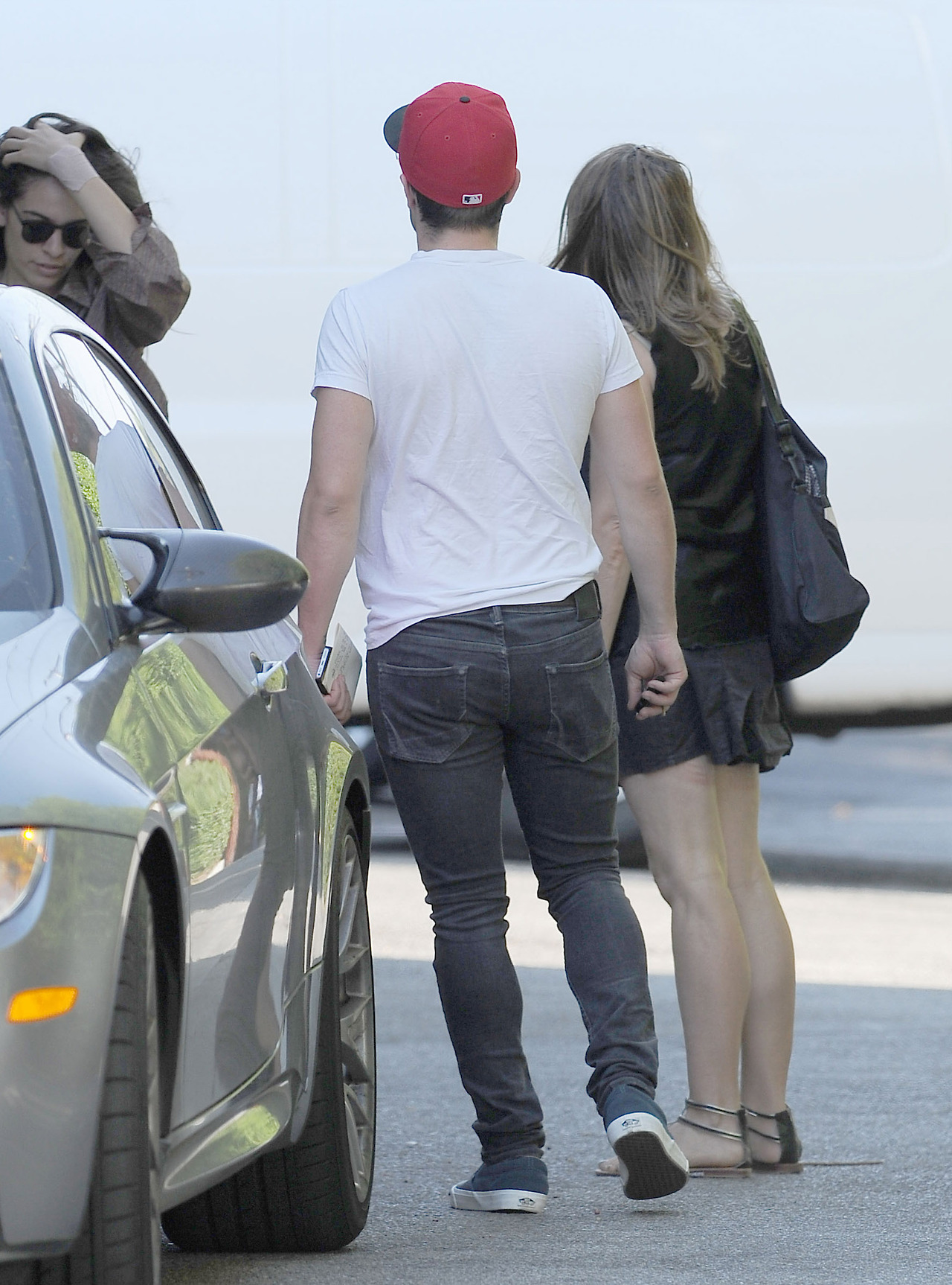 Josh has lunch with his girlfriend in Los Angeles - August 7th, 2014