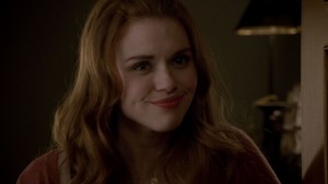  Lydia martin smiles <3