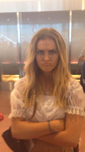  New picture of Perrie