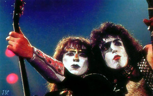  Paul Stanley and Vinnie Vincent