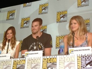  Stephen Amell and Emily Bett Rickards Comic-Con - palaso Panel - July 20 2013