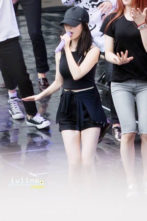  iu rehearsing before her "Someday" concierto back in August