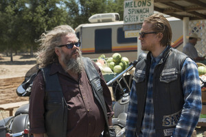  7x02 - Toil and Till - Bobby and Jax