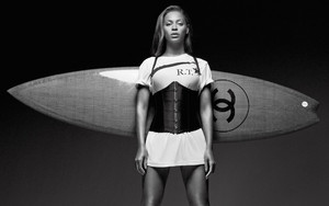  Beyoncé in new photoshoot
