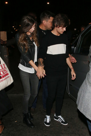  Eleanor with Louis leaving Niall's 21st birthday party (06/05/2014)