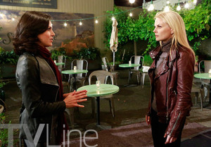  Once Upon a Time 4.01 ''A Tale of Two Sisters''