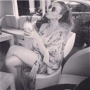  Perrie's new Instagram Picture♥