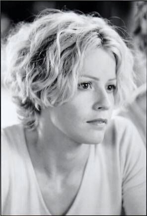 Elisabeth Shue#Best known for her role as Ali Mills in the Karate Kid