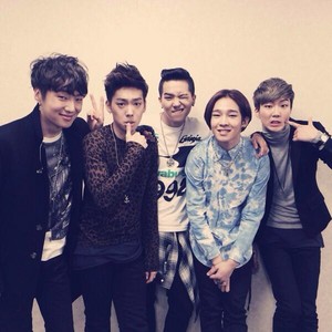  140113 WIN Giappone OFFICIAL