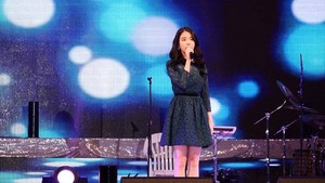  140925 IU at the Woosong Uni 60th Anniversary Sol concert