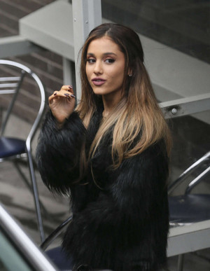  Ariana Grande outside the London Studios