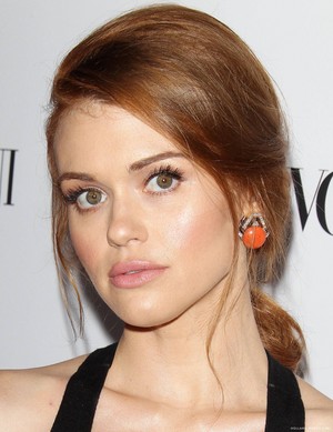  Holland Roden attends the 12th Annual Teen Vogue Young Hollywood Party