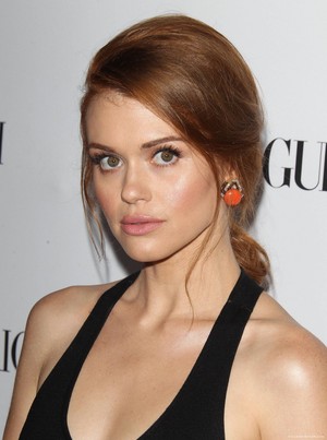  Holland Roden attends the 12th Annual Teen Vogue Young Hollywood Party