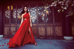  Lady In Red: Katy Perry - Harper's Bazaar