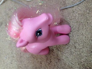  Pinkie Pie figurine