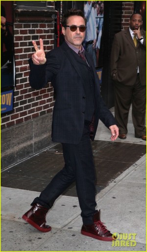  RDJ @ The Late दिखाना with David Letterman