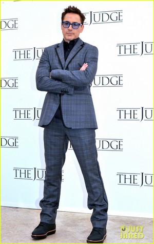 Robert Downey Jr. flashes a smile while posing at a photo call for  'The Judge' in Rome