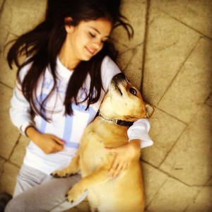  Selena Gomez Pics