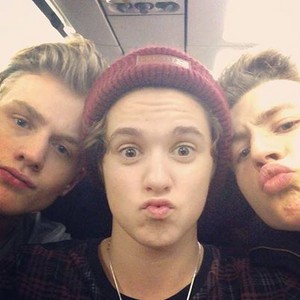  Tris, Brad and James
