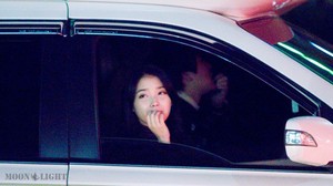  141102 आई यू after work at SBS "Inkigayo"