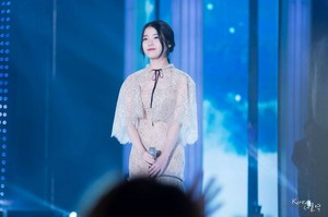  141113 아이유 at the 2014 MelOn 음악 Awards