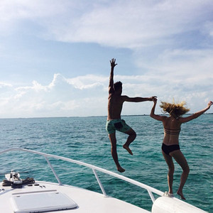  Candice Accola and Joe King 'honeymoon in paradise' on Belize private island